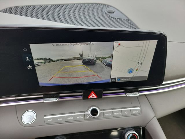 Used 2024 Hyundai Elantra SEL image 21