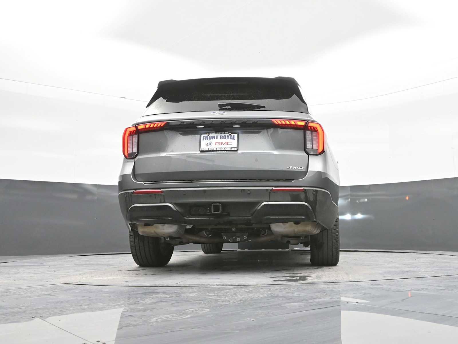 Used 2025 Ford Explorer ST-Line w/ ST-Line Street Pack image 41