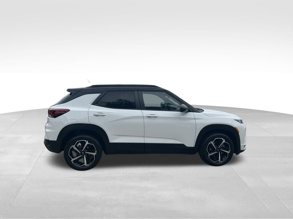 Used 2021 Chevrolet TrailBlazer RS w/ Technology Package image 6