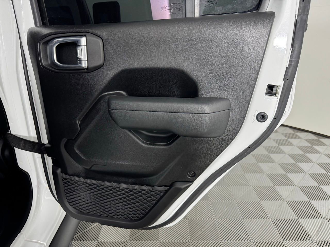 Used 2025 Jeep Gladiator Sport image 27