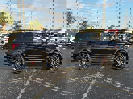 Certified 2025 Ford Explorer ST image 8