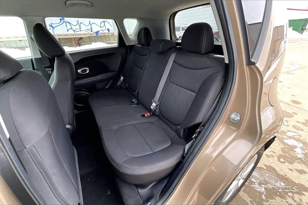 Used 2015 Kia Soul image 25