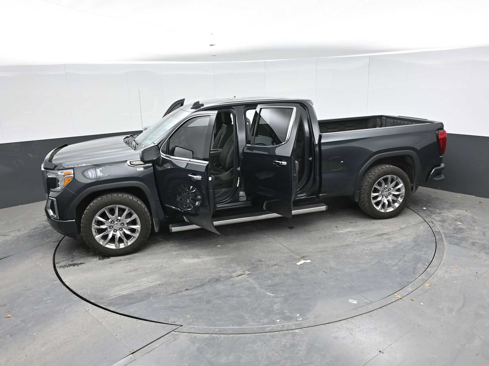 Used 2021 GMC Sierra 1500 Denali w/ Denali Ultimate Package AWD/4WD image 55