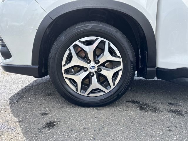 Used 2023 Subaru Forester Premium AWD/4WD image 27