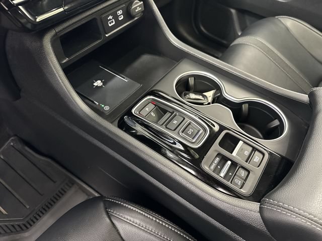 Used 2024 Honda Pilot Touring image 23