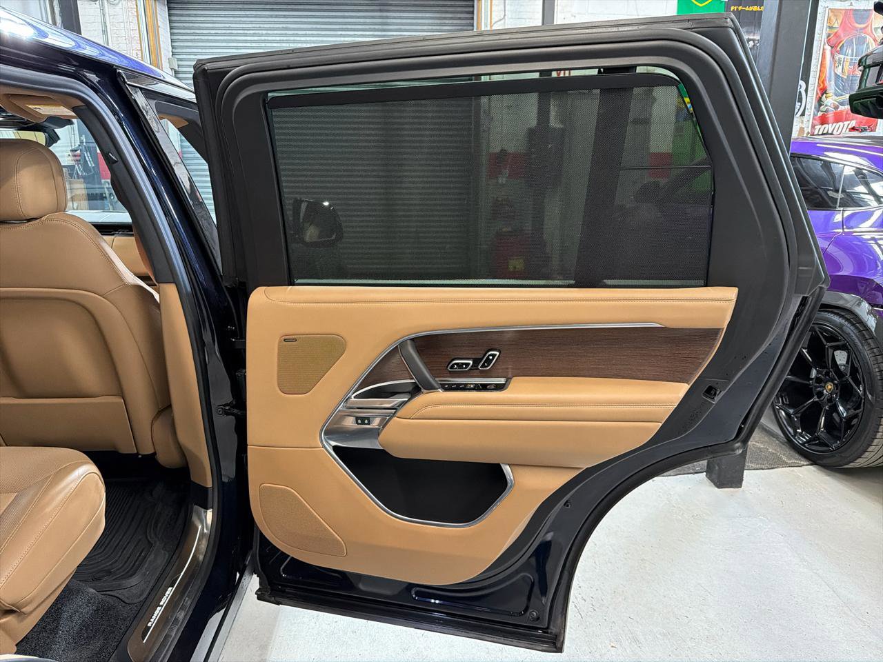 Used 2025 Land Rover Range Rover Long Wheelbase SE image 24