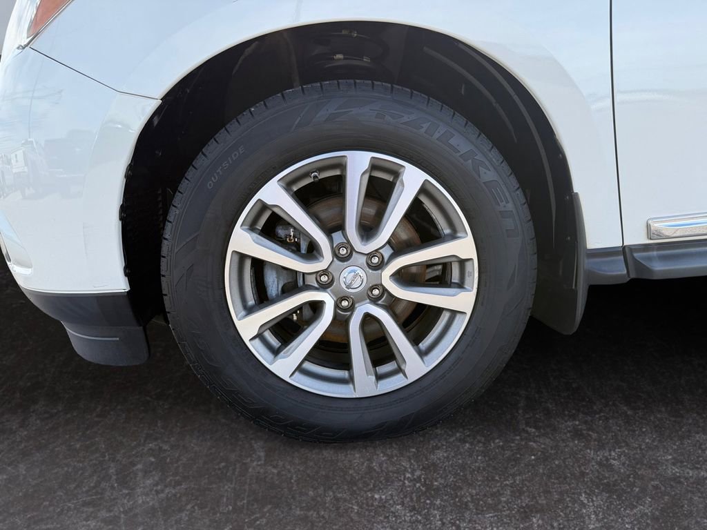 Used 2015 Nissan Pathfinder SL w/ SL Premium Package image 9