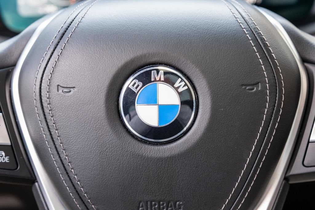 Used 2022 BMW X5 xDrive40i AWD/4WD image 23