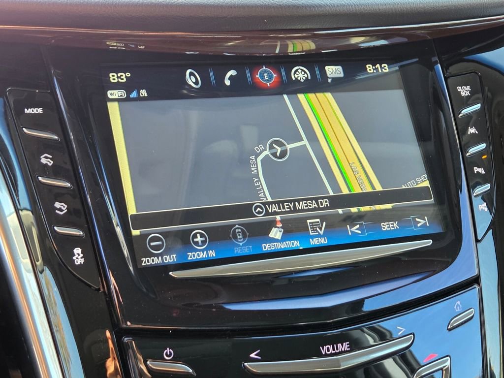 Used 2019 Cadillac Escalade Premium Luxury w/ Escalade Sport Edition AWD/4WD image 31