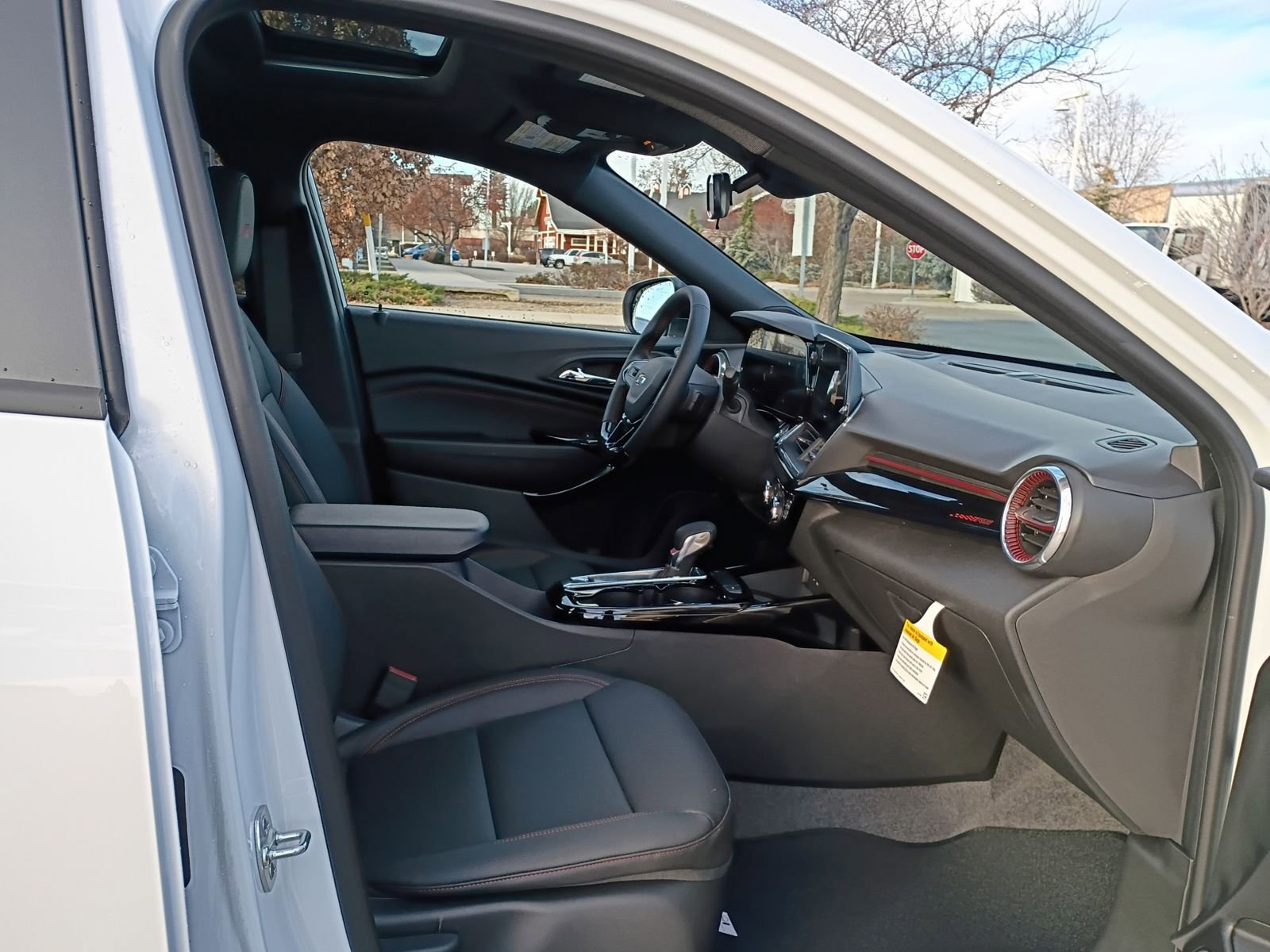 New 2026 Chevrolet Trax RS w/ Sunroof Package image 20
