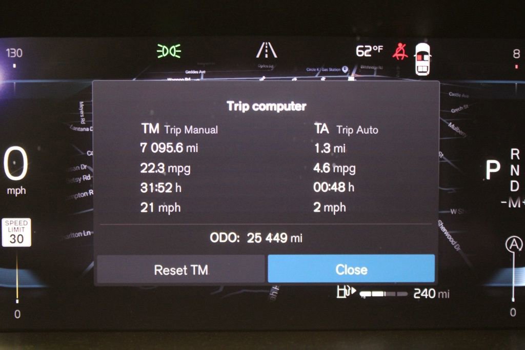 Used 2024 Volvo XC90 B6 Ultimate w/ Lounge Package image 23