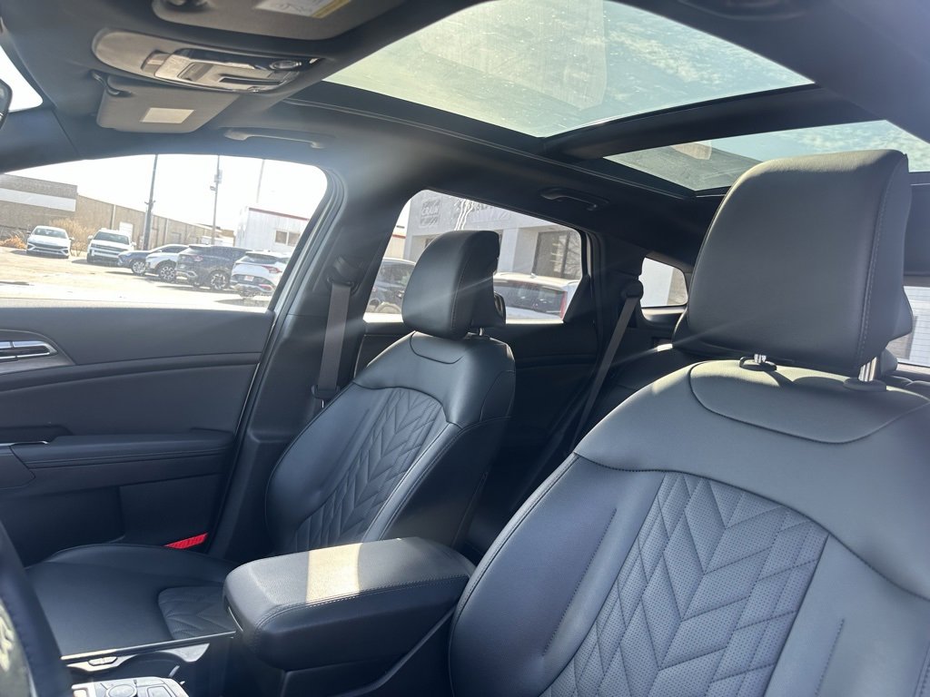 Used 2025 Kia Sportage X-Line w/ Premium Package image 26