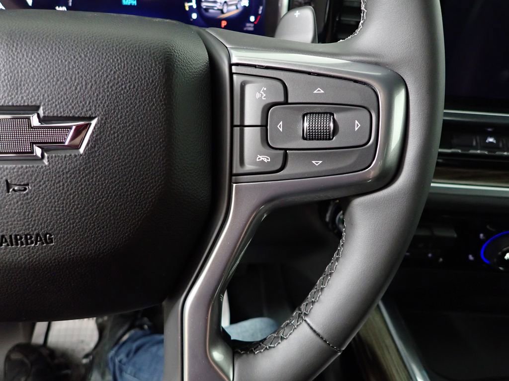 New 2026 Chevrolet Silverado 1500 RST w/ Dark Appearance Package AWD/4WD image 30