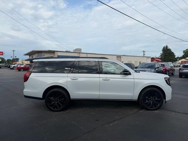 Used 2025 Ford Expedition Max Platinum w/ Stealth Appearance Package AWD/4WD image 7