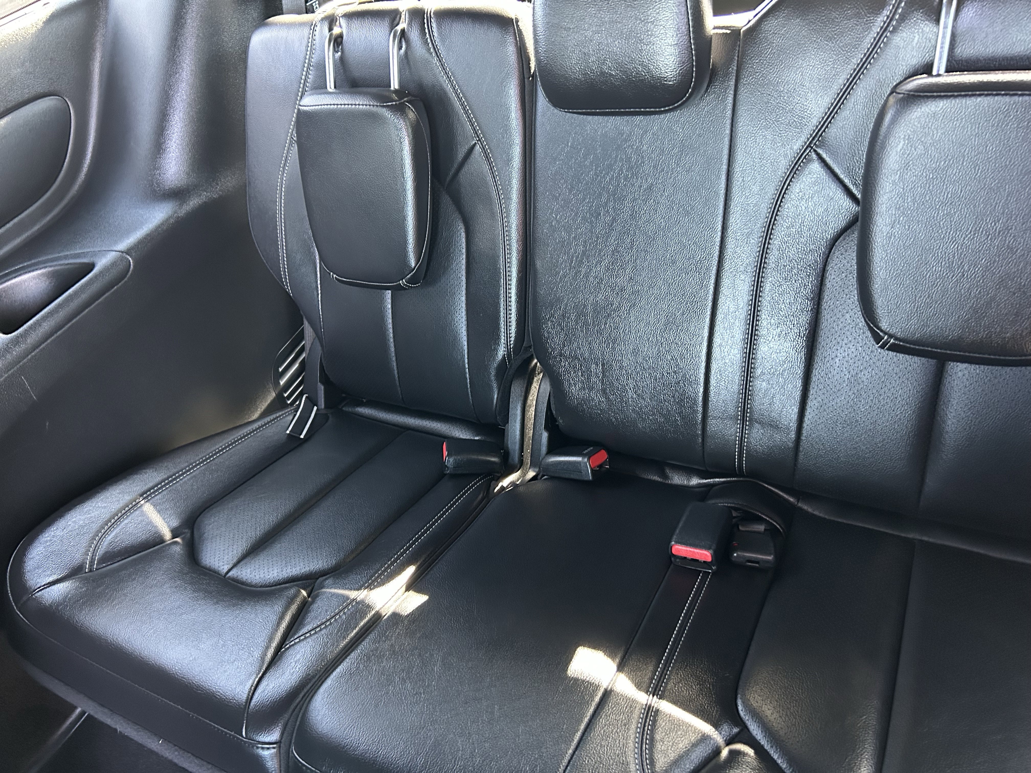 Certified 2022 Chrysler Pacifica Touring-L w/ S Appearance Package image 17