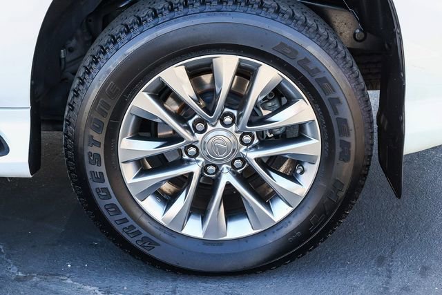 Used 2018 Lexus GX 460 Luxury w/ Preferred Accessory Package AWD/4WD image 8