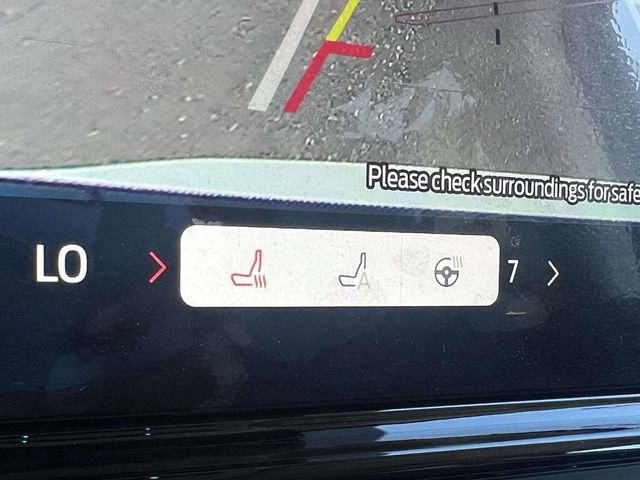 New 2025 Ford Expedition Active image 17