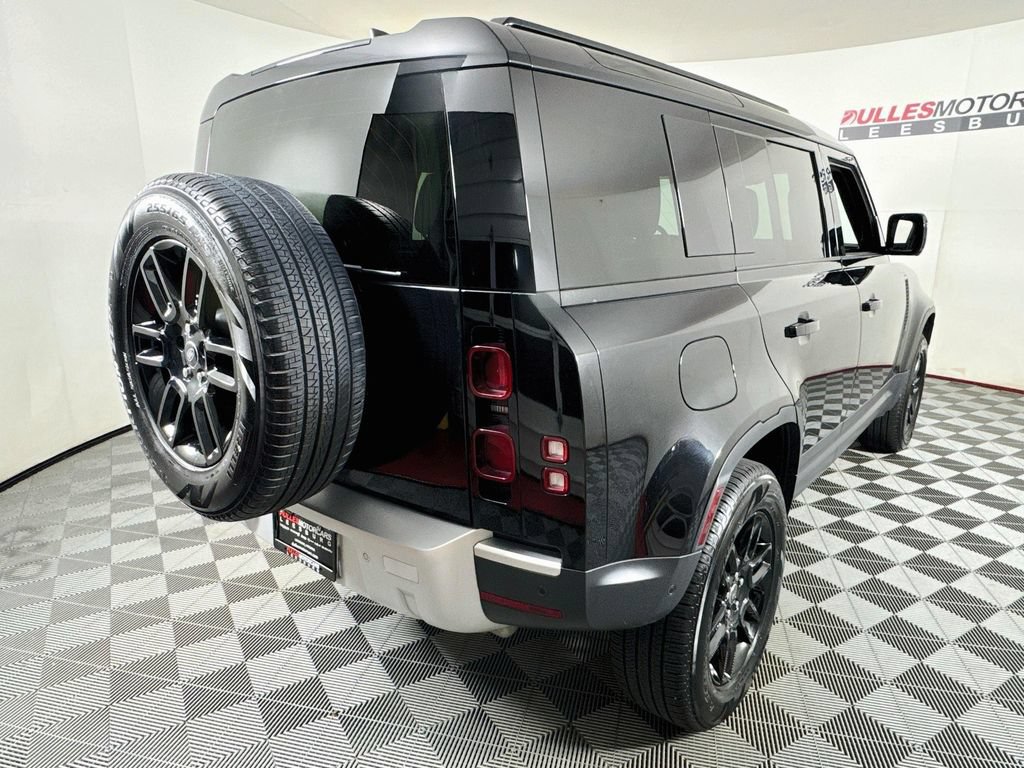 Used 2025 Land Rover Defender 110 S AWD/4WD image 7