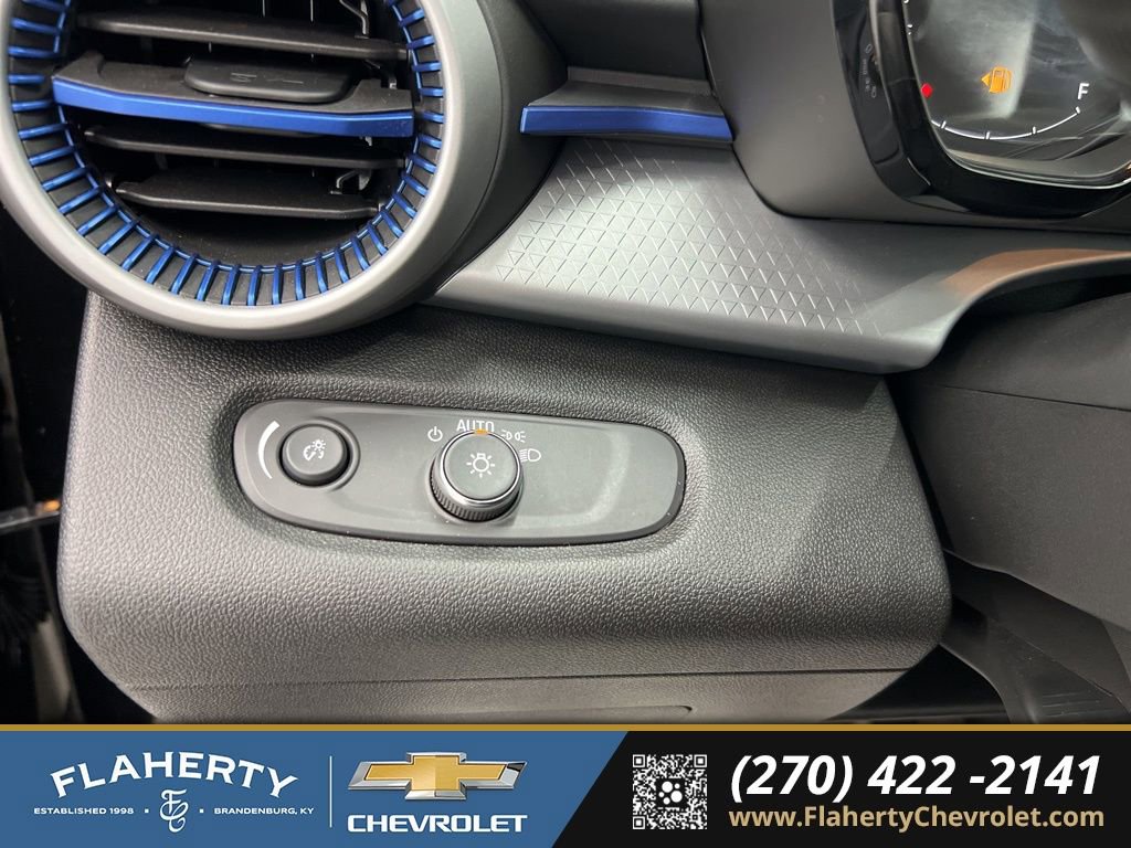 Used 2024 Chevrolet Trax LS w/ LS Convenience Package image 21