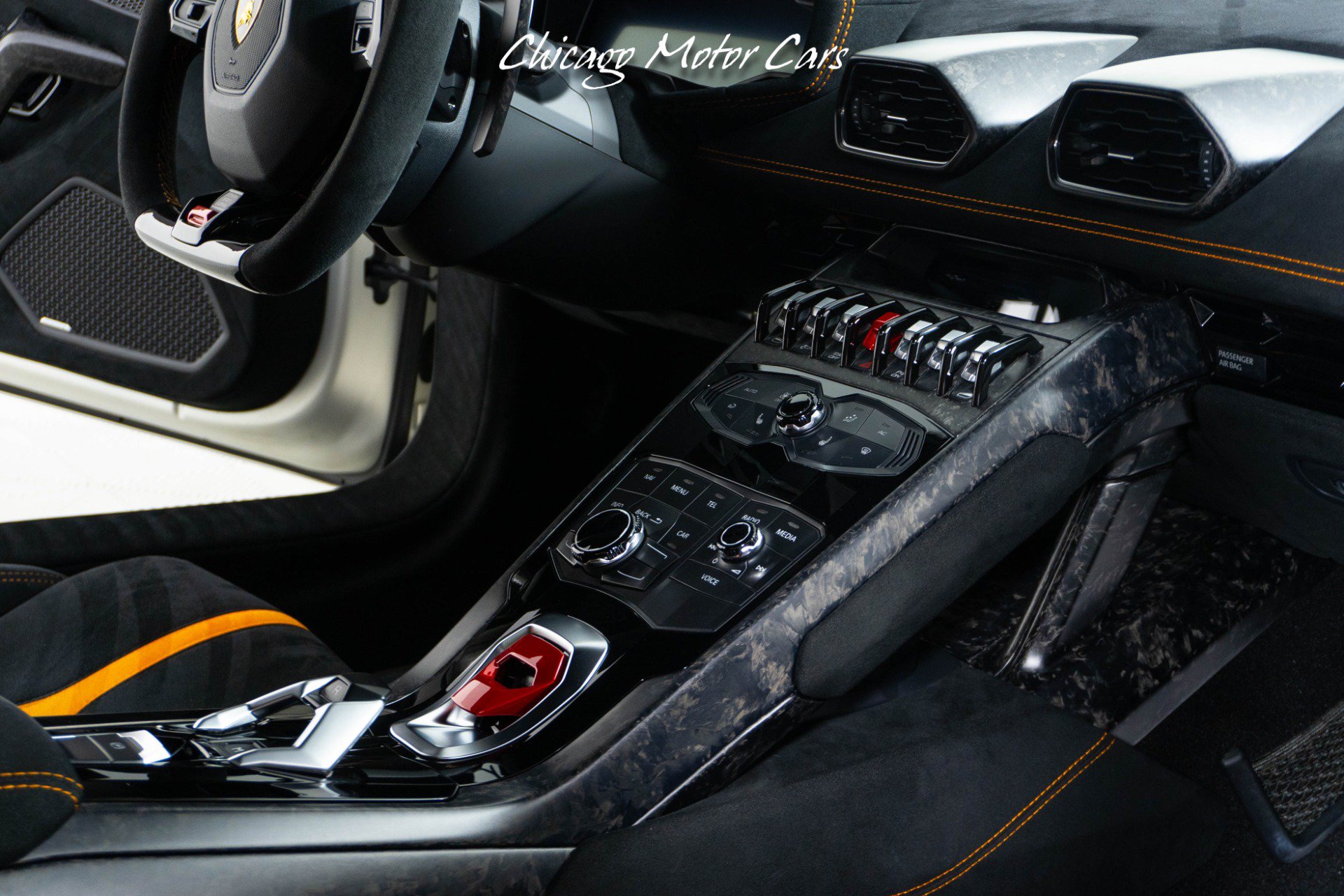 Used 2018 Lamborghini Huracan AWD/4WD image 59
