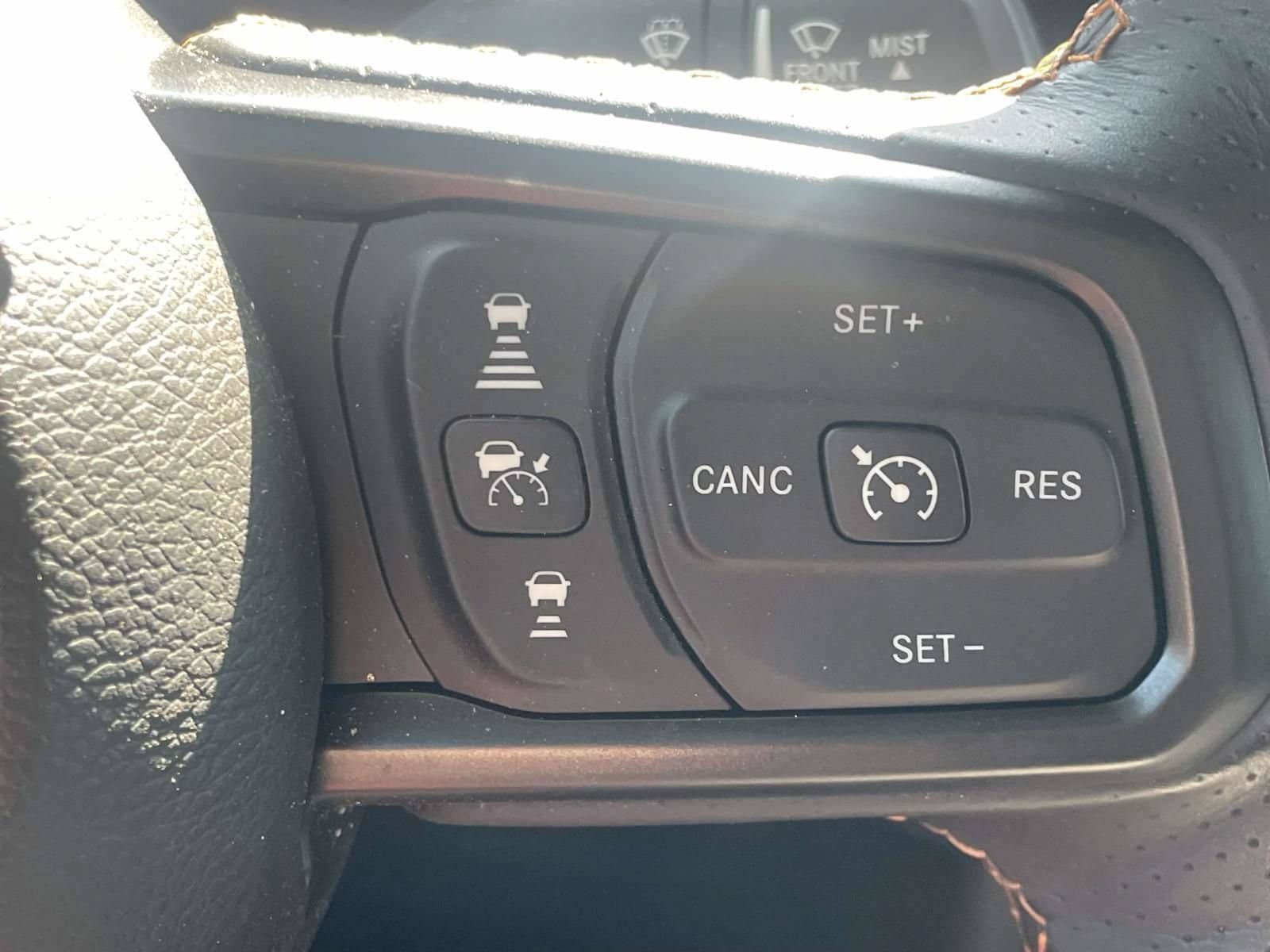 Used 2024 Jeep Gladiator Mojave w/ Convenience Group AWD/4WD image 19