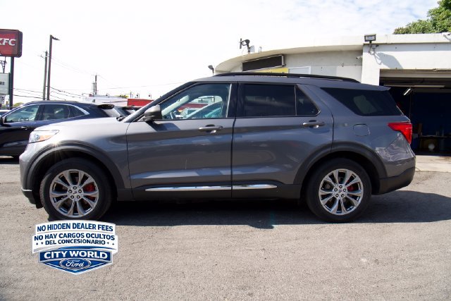Certified 2021 Ford Explorer XLT w/ Equipment Group 202A AWD/4WD image 5