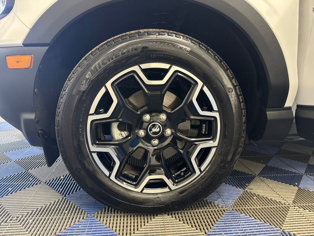 Certified 2025 Ford Bronco Sport Outer Banks w/ Outer Banks Tech Package+ AWD/4WD image 29
