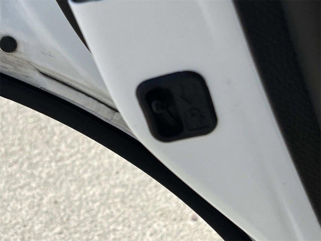 Used 2018 Honda CR-V Touring image 13