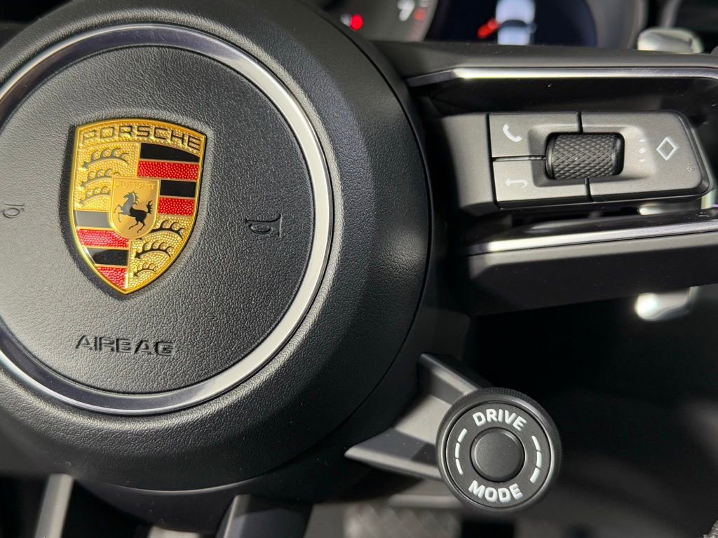 New 2026 Porsche Macan image 36