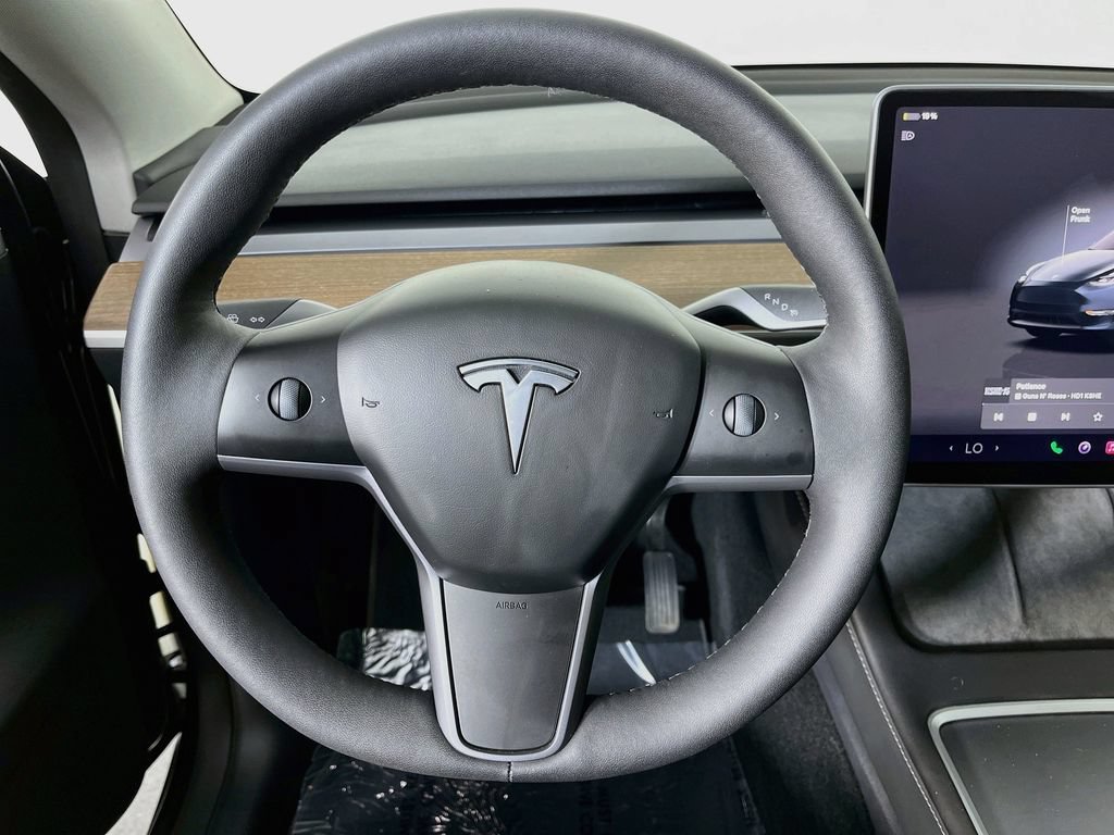 Used 2024 Tesla Model Y Long Range RWD image 12