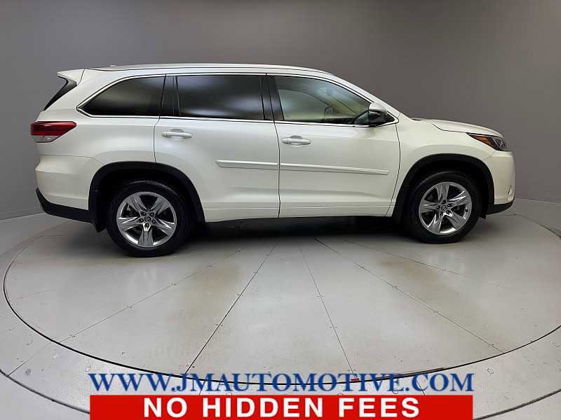 Used 2017 Toyota Highlander Limited image 6