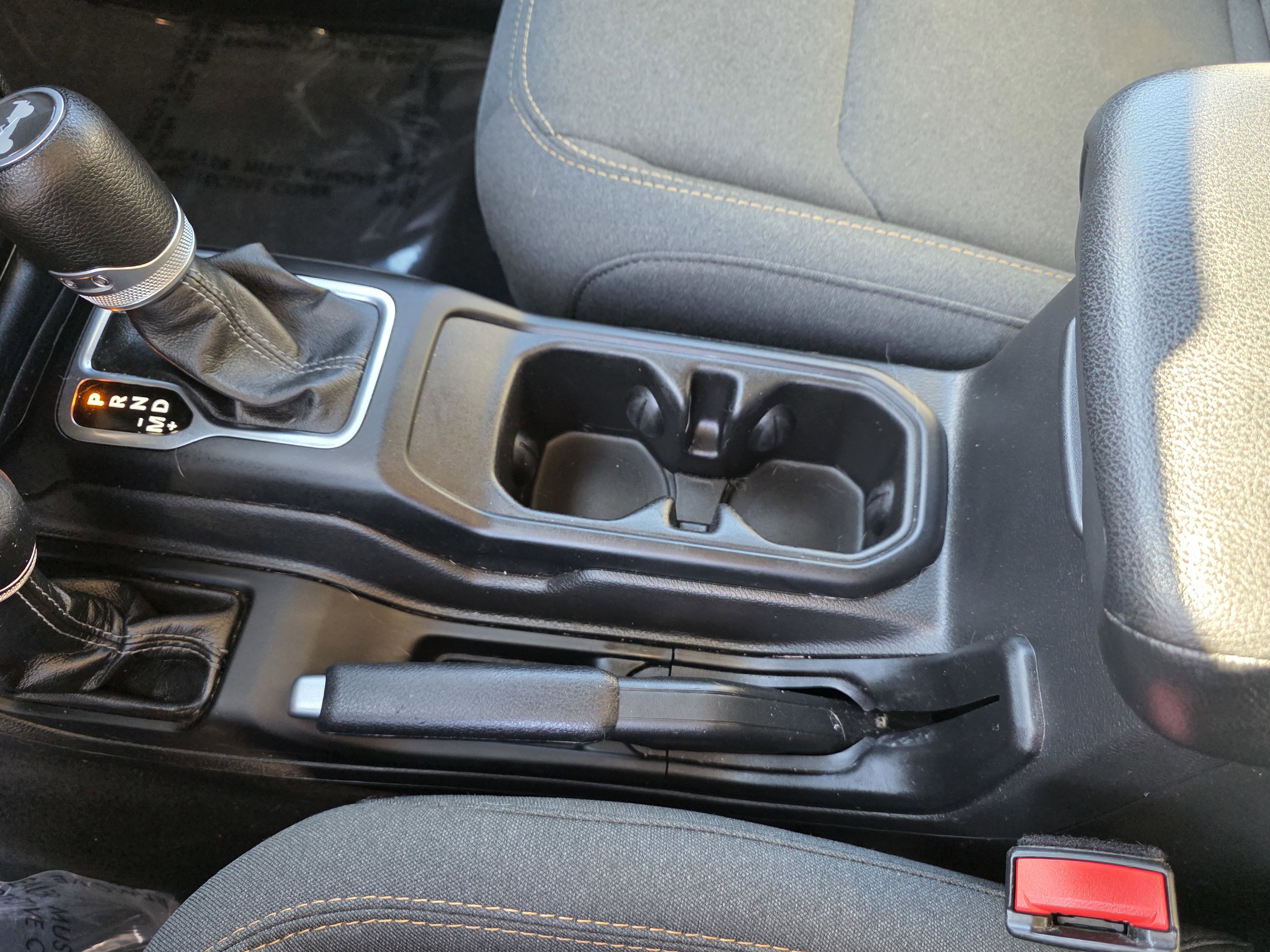 Used 2024 Jeep Wrangler Sport S image 14