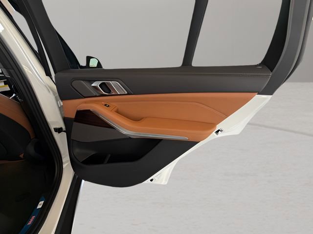 New 2026 BMW X5 xDrive40i w/ Premium Package AWD/4WD image 23