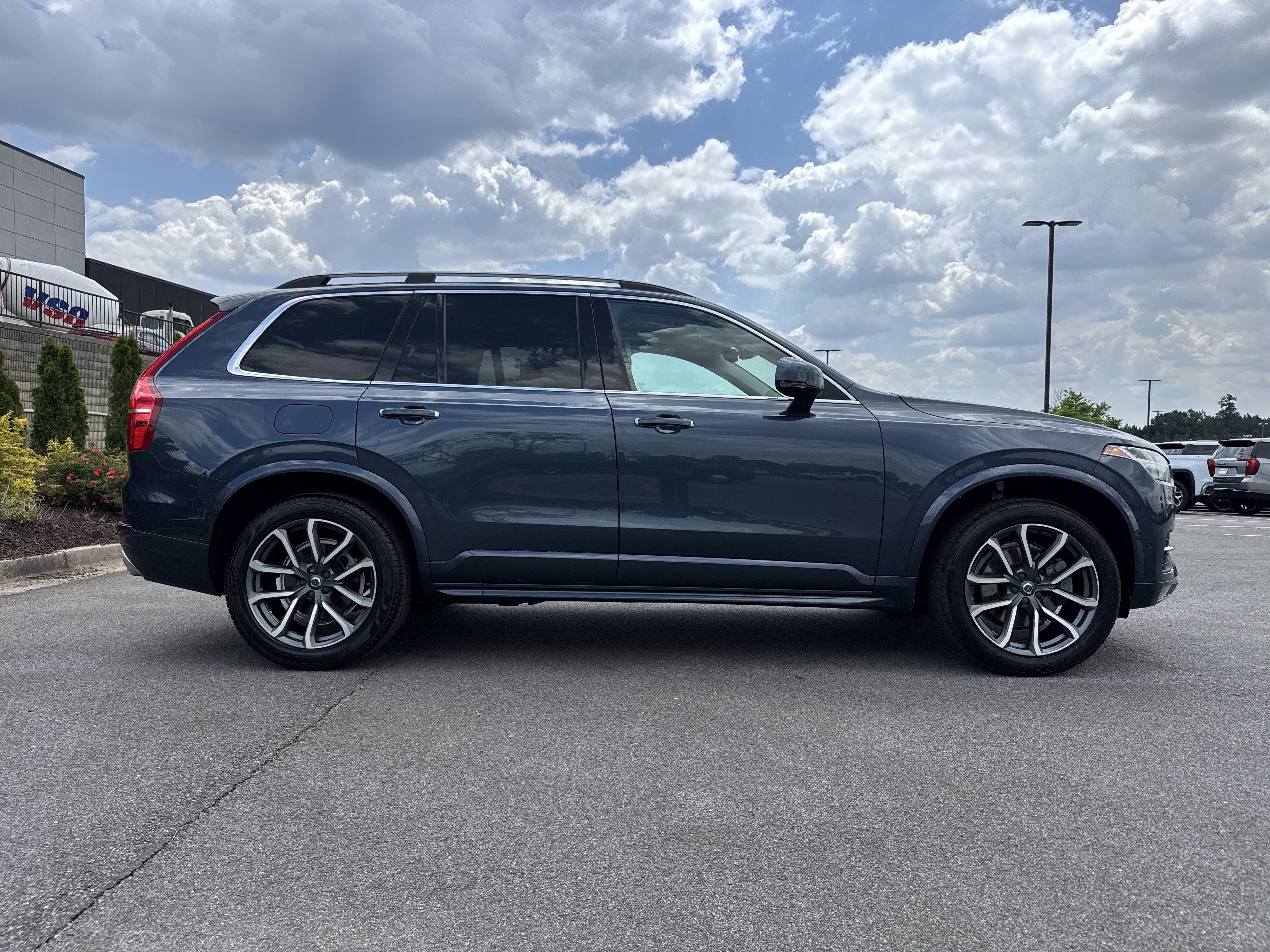 Used 2019 Volvo XC90 T6 Momentum w/ Advanced Package AWD/4WD image 10