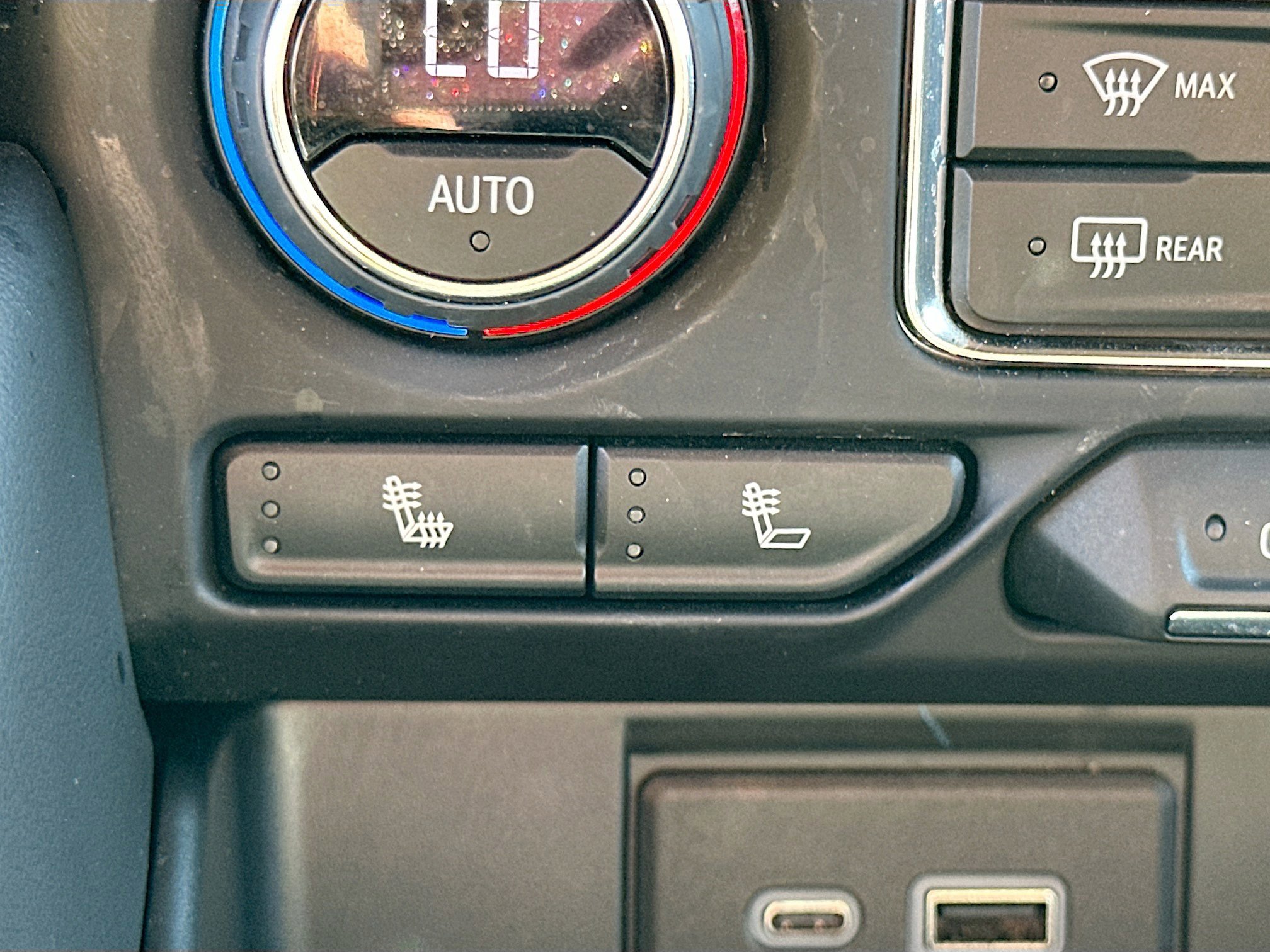 Used 2023 Chevrolet Tahoe Z71 image 21