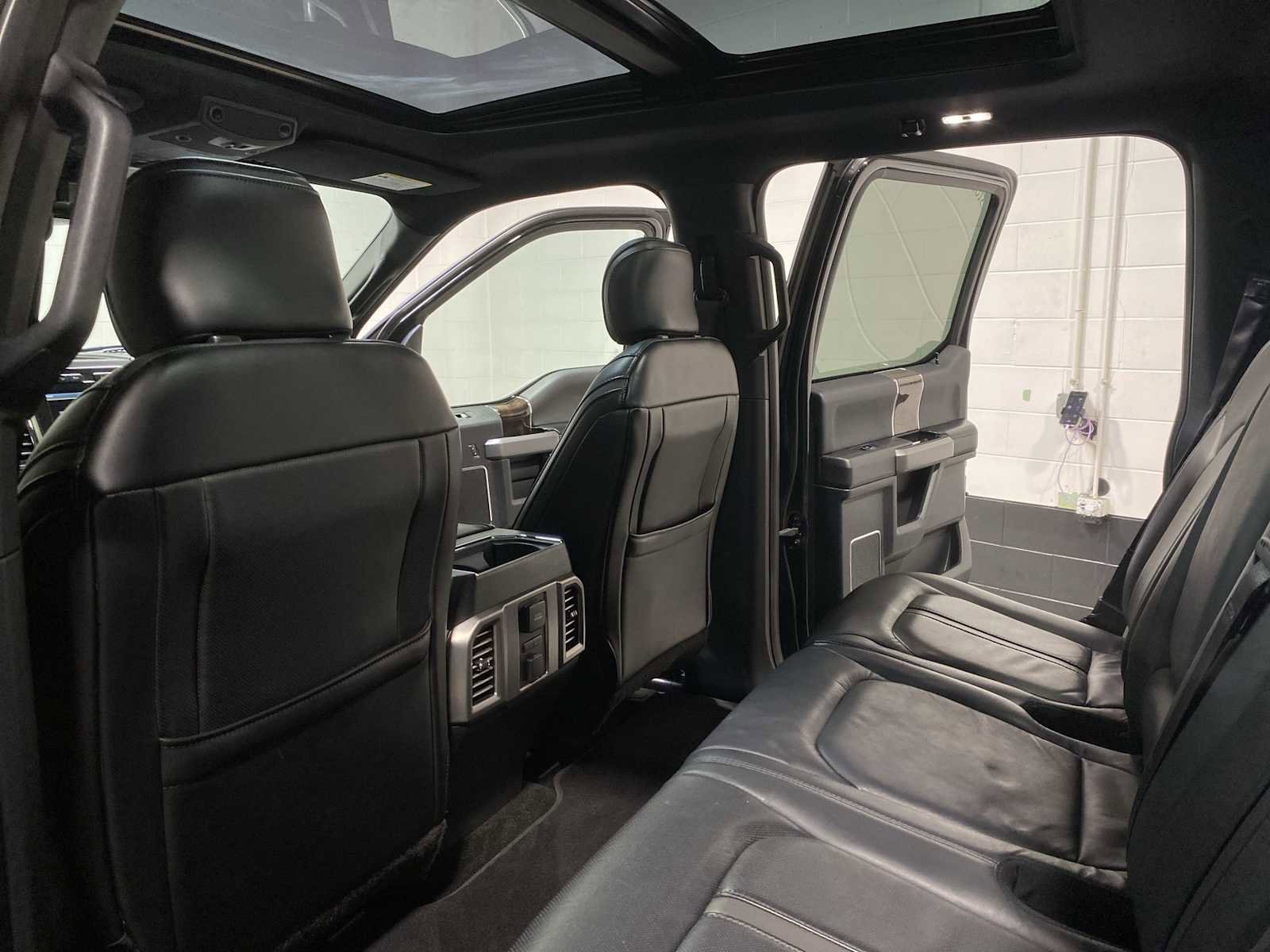 Used 2015 Ford F150 Platinum w/ Equipment Group 701A Luxury image 12