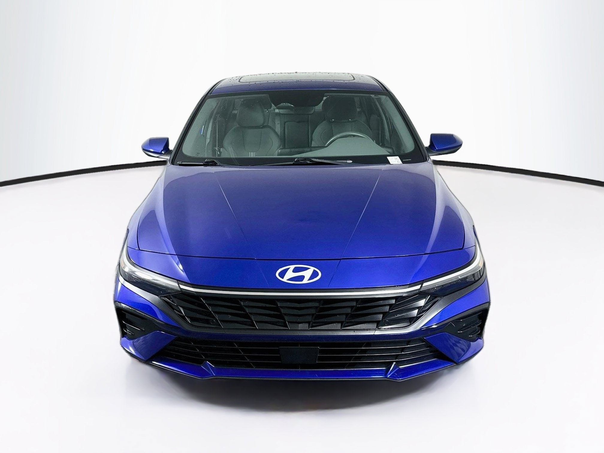 Used 2025 Hyundai Elantra SEL FWD image 2