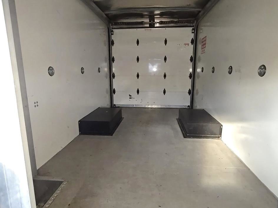 Used 2022 Ford Transit 350 DRW image 22