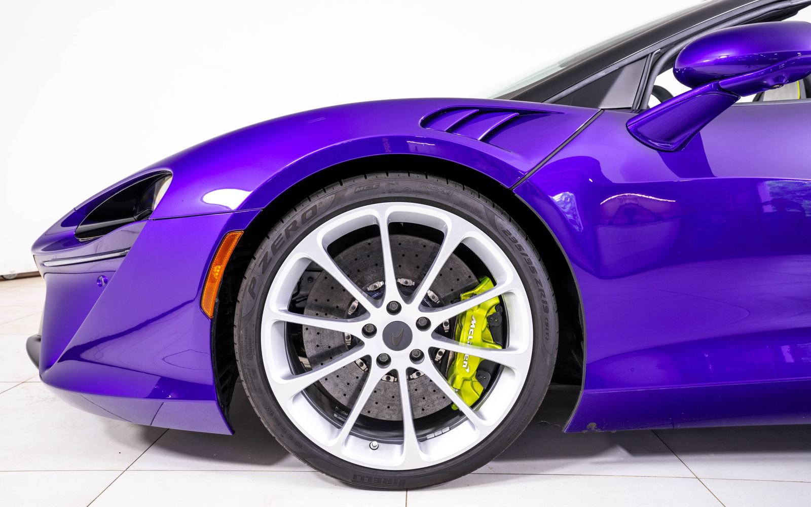 New 2025 McLaren Artura Spider RWD image 16