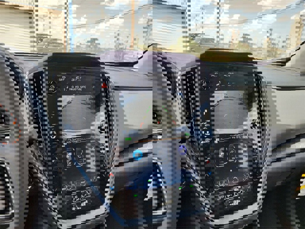 New 2025 Subaru Crosstrek 2.5i Limited w/ Crosstrek Mirror Package image 18