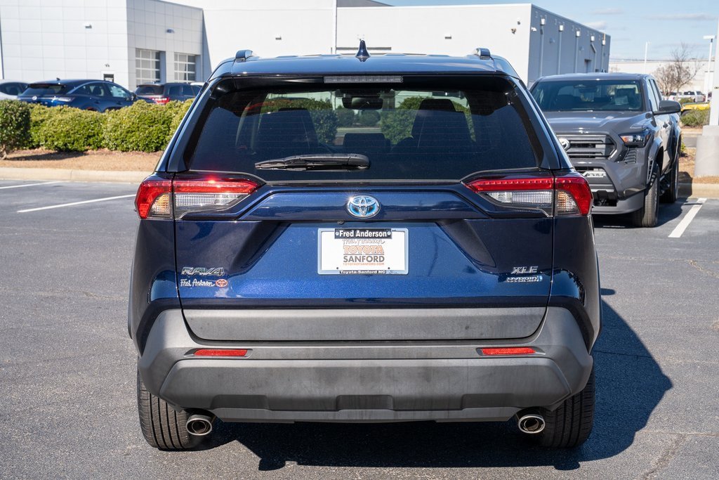 Certified 2022 Toyota RAV4 XLE Premium image 4