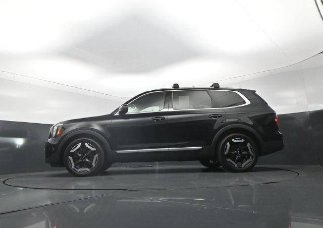 Used 2023 Kia Telluride EX AWD/4WD image 33