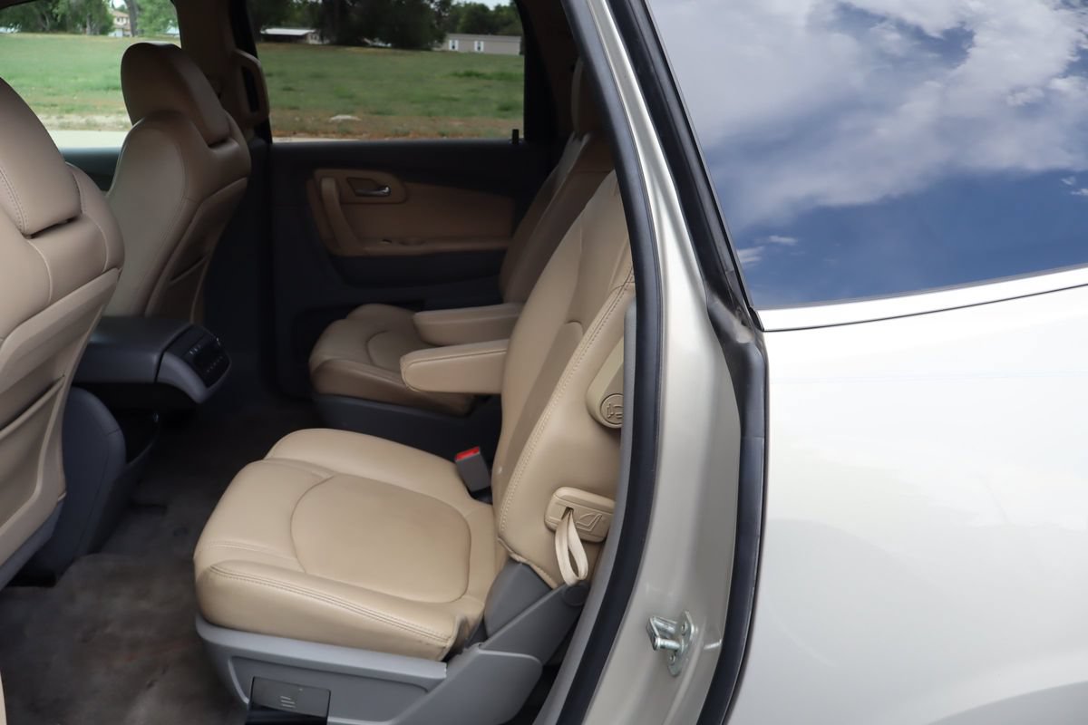 Used 2012 Chevrolet Traverse LT AWD/4WD image 20