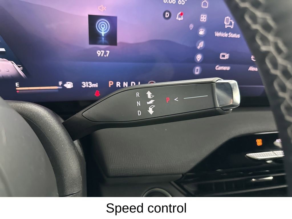 Used 2025 Buick Enclave Preferred image 39