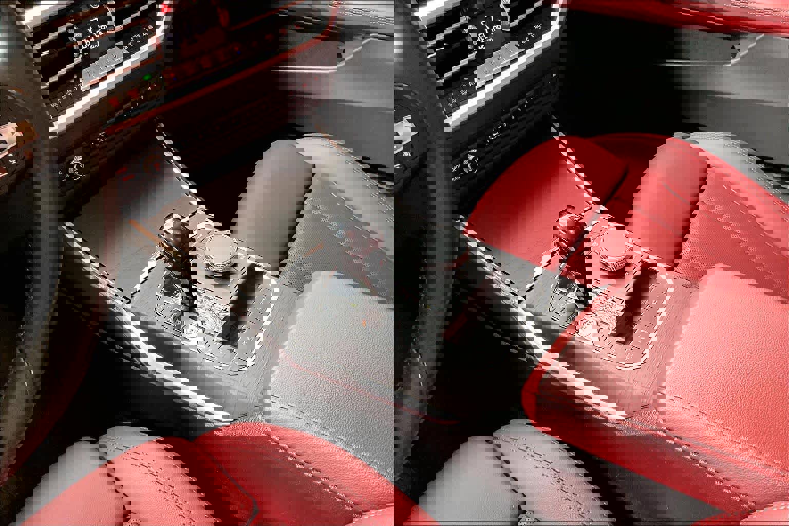 Used 2023 BMW 430i xDrive Convertible w/ Parking Assistance Package image 15