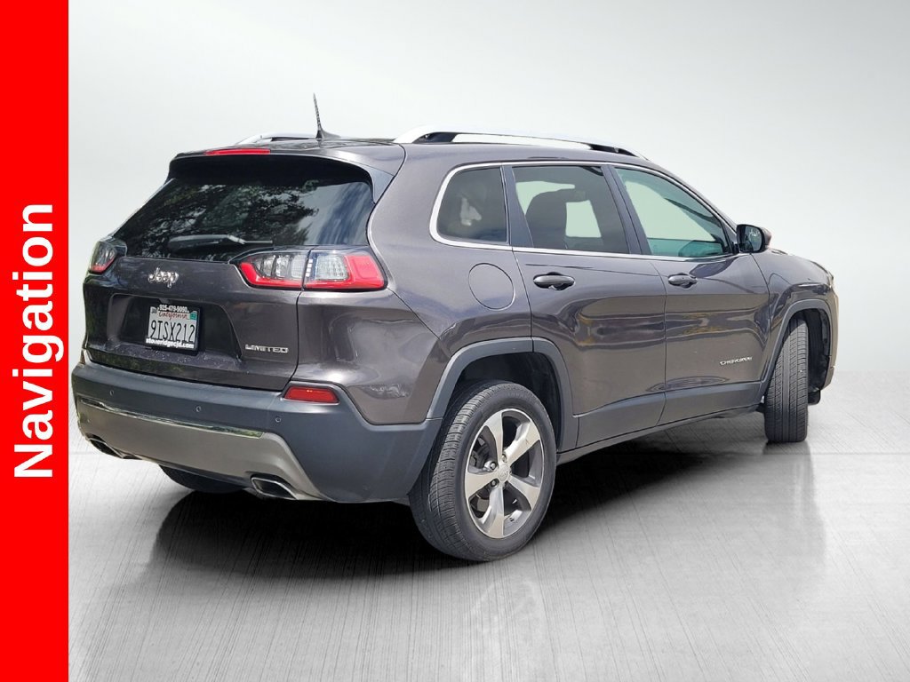 Used 2019 Jeep Cherokee Limited w/ Luxury Group FWD image 4