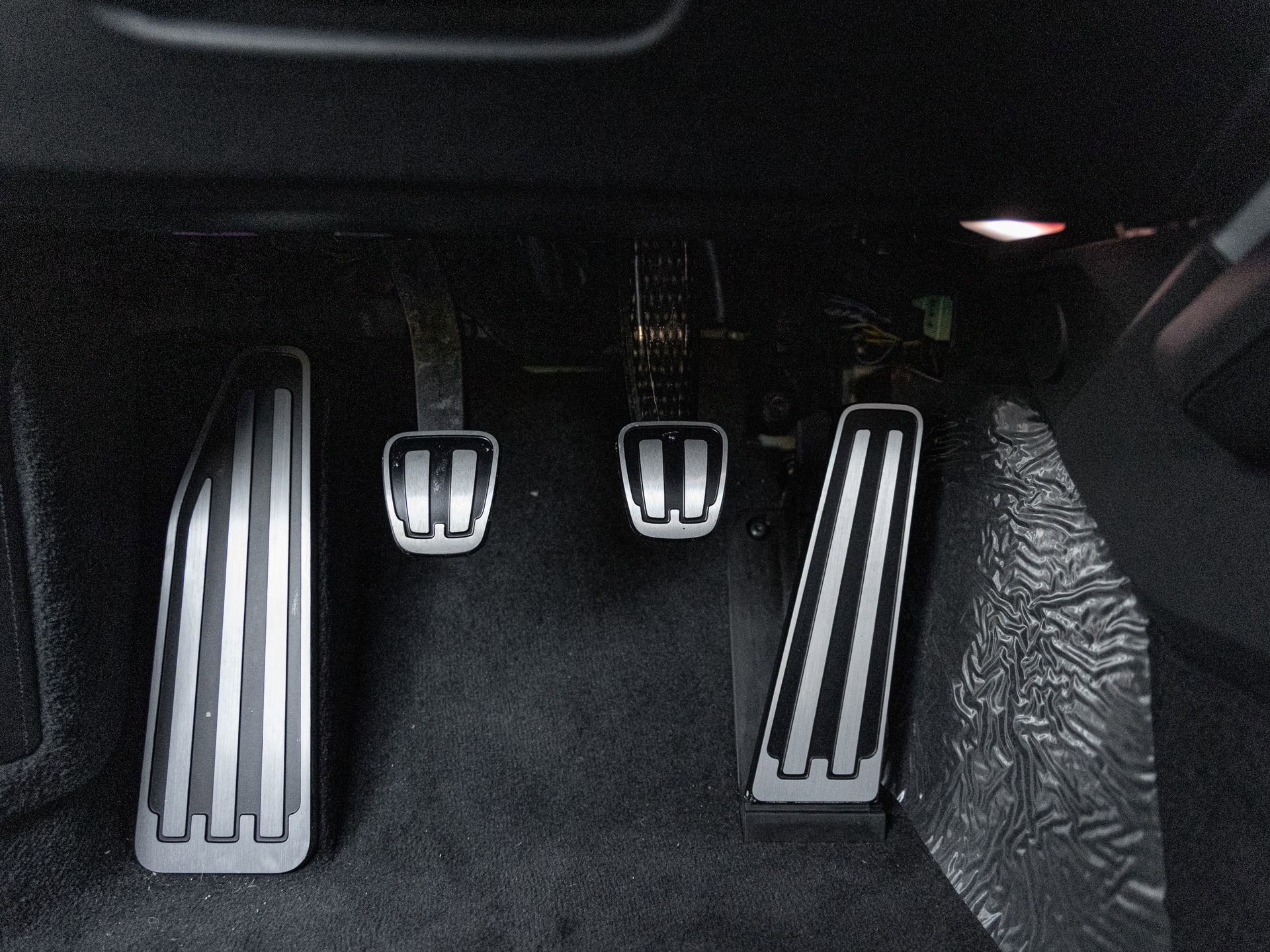 Certified 2023 Porsche 911 Sport Classic image 18