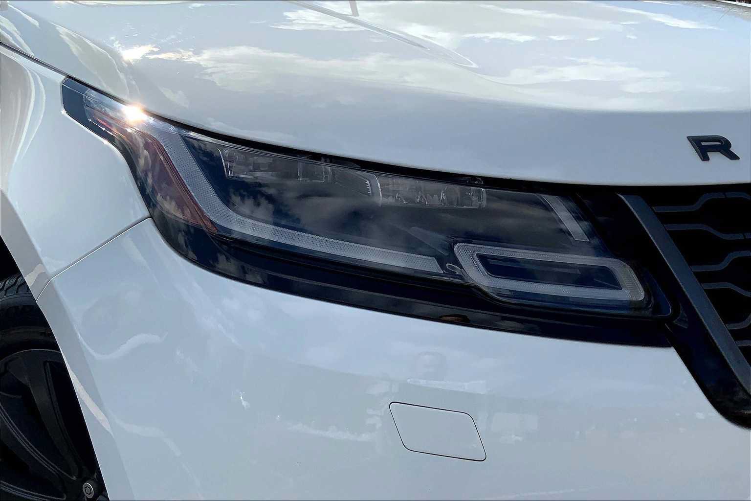 Certified 2022 Land Rover Range Rover Velar R-Dynamic S AWD/4WD image 25