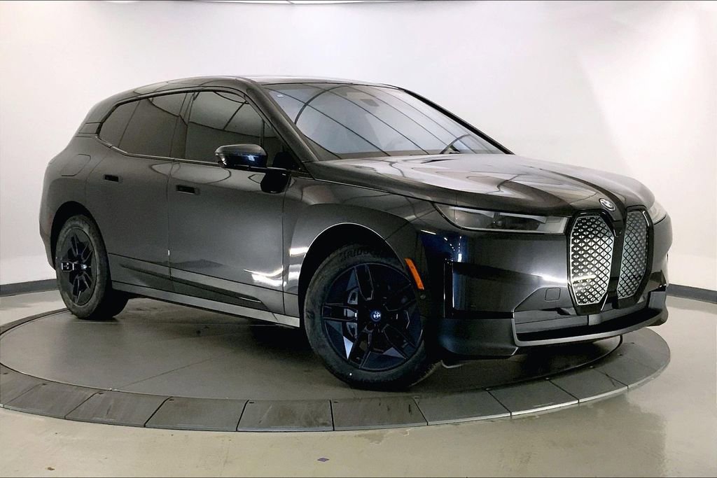 Used 2024 BMW iX xDrive50 AWD/4WD video 1