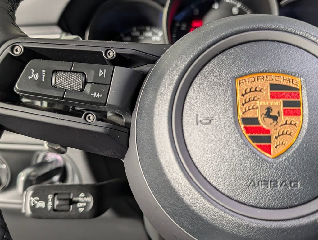 New 2026 Porsche Macan Turbo AWD/4WD image 37